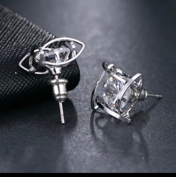 Gorgeous Square Zircon Stud Earrings
